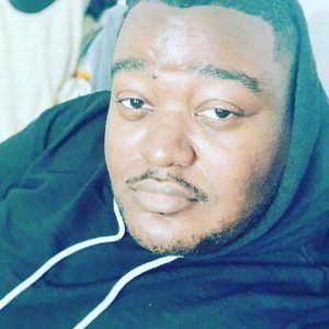 Meet your Posher, Larry